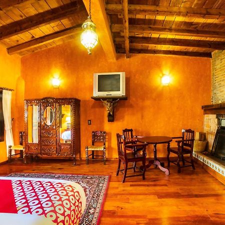 Oyo Hotel El Mineral, Tlalpujahua Екстер'єр фото
