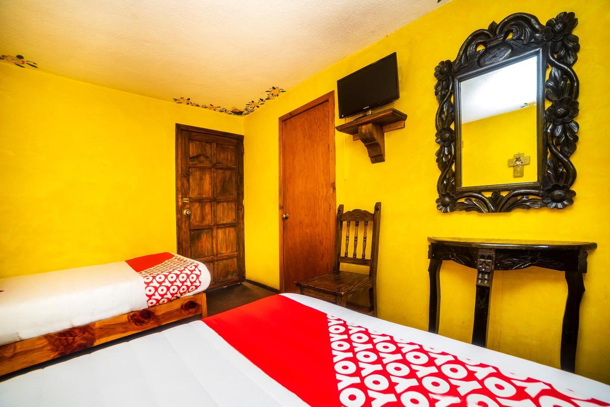 Oyo Hotel El Mineral, Tlalpujahua Екстер'єр фото