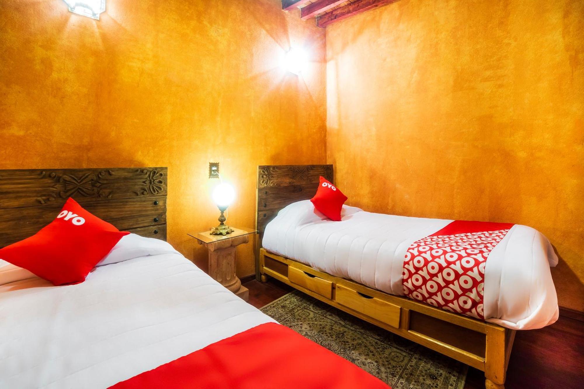 Oyo Hotel El Mineral, Tlalpujahua Екстер'єр фото
