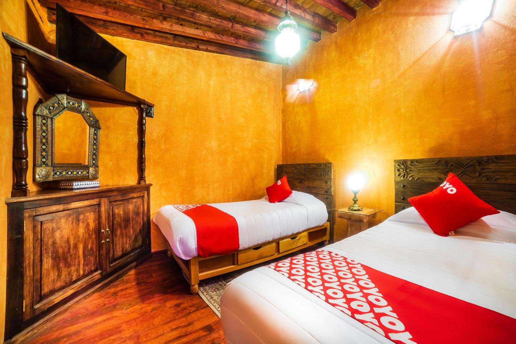 Oyo Hotel El Mineral, Tlalpujahua Екстер'єр фото